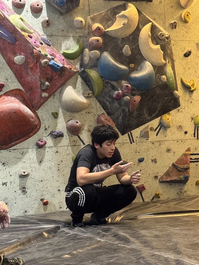 Frank Alayza en una sesión de escalada